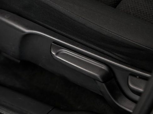 Used 2016 Honda HR-V EX image 16