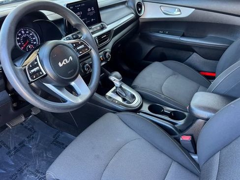 Used 2023 Kia Forte LXS FWD image 10