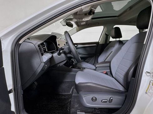 New 2026 Volkswagen Jetta SE image 11