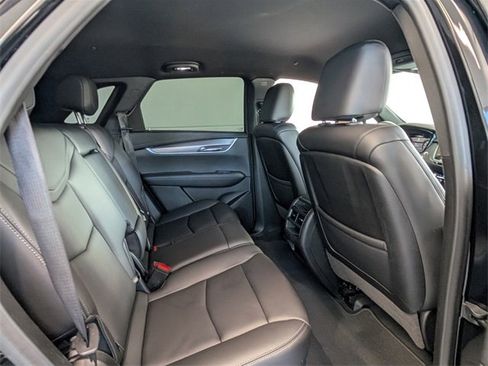 Used 2022 Cadillac XT5 Luxury image 14