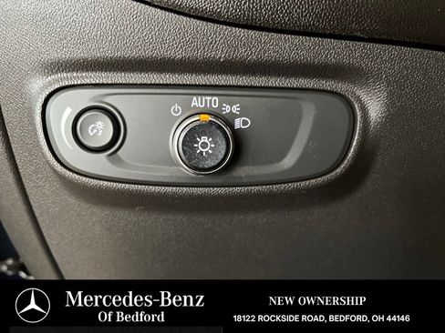 Used 2020 Chevrolet Equinox LT AWD/4WD image 28