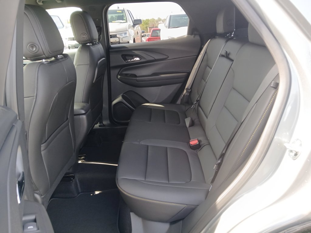 New 2026 Chevrolet TrailBlazer ACTIV AWD/4WD image 24