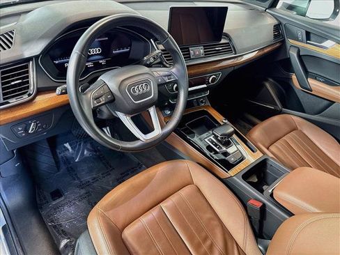 Used 2022 Audi Q5 2.0T Premium Plus w/ Premium Plus Package AWD/4WD image 9