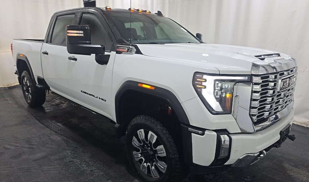Used 2024 GMC Sierra 2500 Denali w/ Denali Reserve Package AWD/4WD image 4