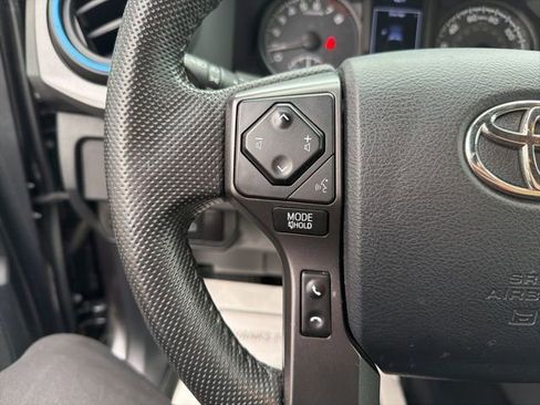 Certified 2018 Toyota Tacoma TRD Sport image 21