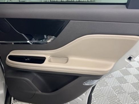 Used 2023 Lincoln Corsair Reserve w/ Equipment Group 201A image 19