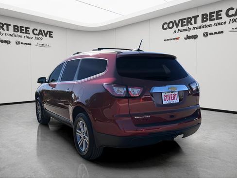 Used 2017 Chevrolet Traverse LT image 7