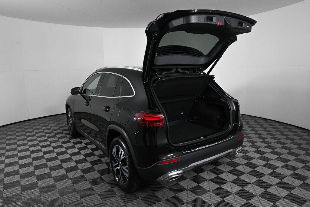 Certified 2026 Mercedes-Benz GLA 250 4MATIC image 31