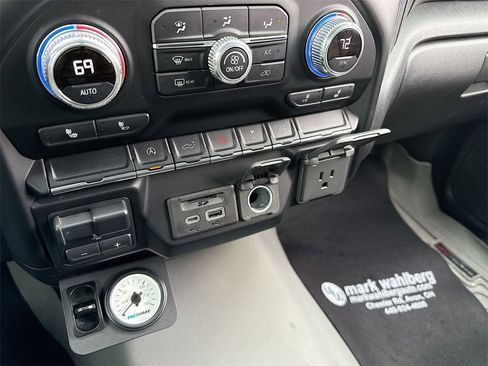 Used 2020 GMC Sierra 1500 SLT image 19