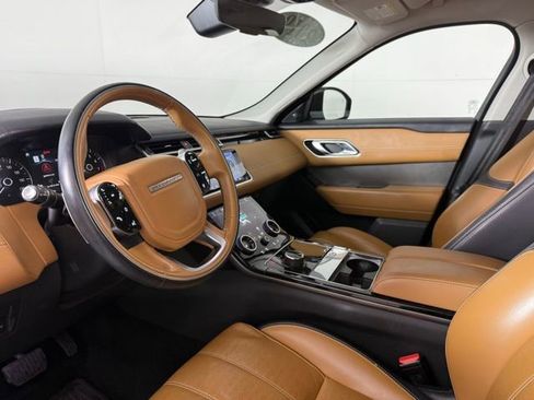 Used 2019 Land Rover Range Rover Velar S image 6