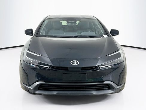 Used 2024 Toyota Prius LE FWD image 2