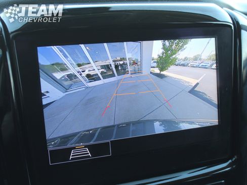 Used 2021 Chevrolet Traverse LT AWD/4WD image 15