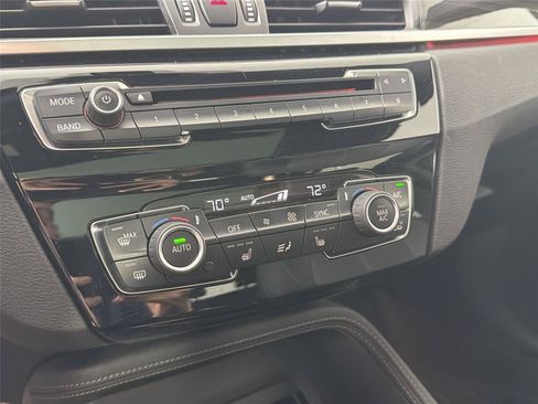 Used 2018 BMW X1 sDrive28i FWD image 16