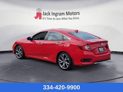 Used 2020 Honda Civic Touring image 3