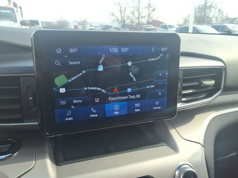 Certified 2022 Ford Explorer XLT w/ Equipment Group 202A image 18