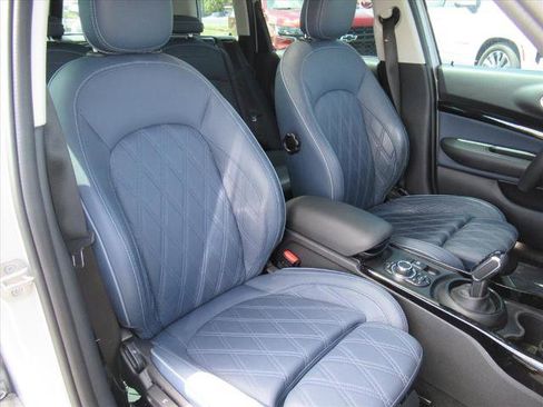 Used 2022 MINI Cooper Clubman S w/ Signature Upholstery Package FWD image 9