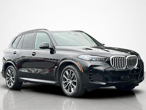 Used 2024 BMW X5 xDrive50e w/ M Sport Package AWD/4WD image 7