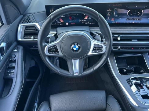 Used 2025 BMW X5 xDrive40i w/ M Sport Package AWD/4WD image 31