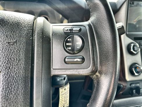 Used 2016 Ford F250 Lariat w/ Lariat Interior Package image 32