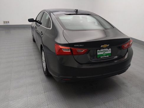 Used 2017 Chevrolet Malibu LT image 6