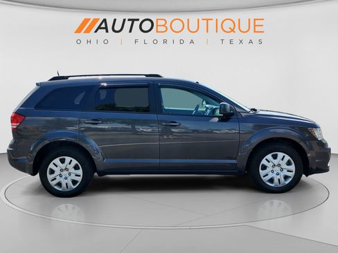 Used 2019 Dodge Journey SE FWD image 7