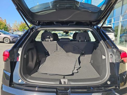 New 2027 Chevrolet Bolt LT w/ Comfort Package FWD image 18
