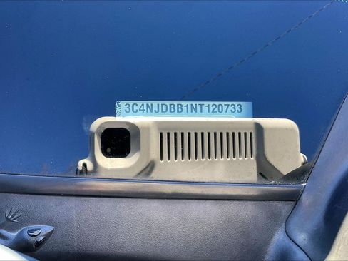 Certified 2022 Jeep Compass Latitude w/ Sun and Sound Group image 30