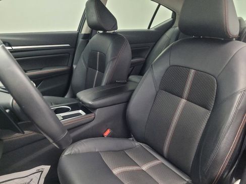 Used 2024 Nissan Altima 2.5 SR image 17