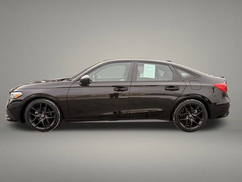 Used 2023 Honda Civic Sport image 2