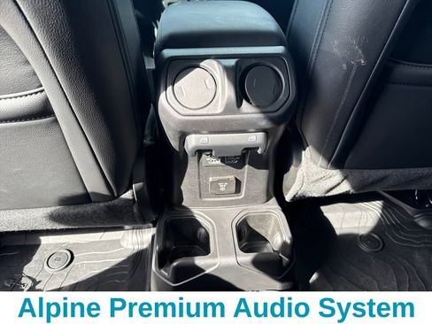 Used 2021 Jeep Wrangler Unlimited Sahara image 10