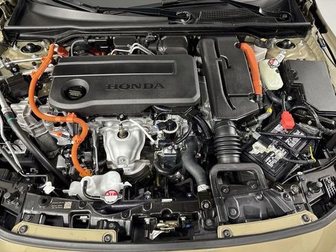 Certified 2025 Honda Civic Sport Touring image 29