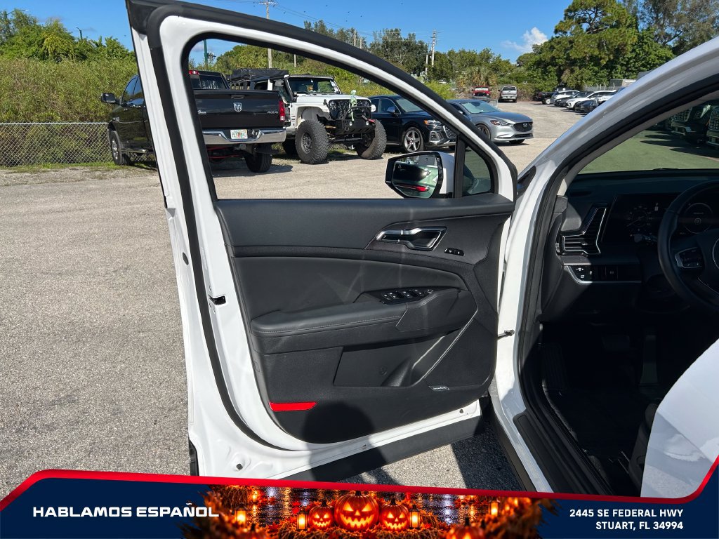 Used 2025 Kia Sportage SX FWD image 12