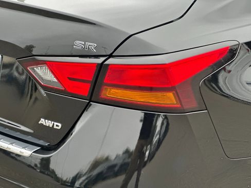 Used 2022 Nissan Altima 2.5 SR image 24