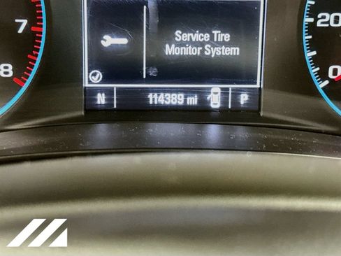 Used 2017 Chevrolet Malibu LT FWD image 14