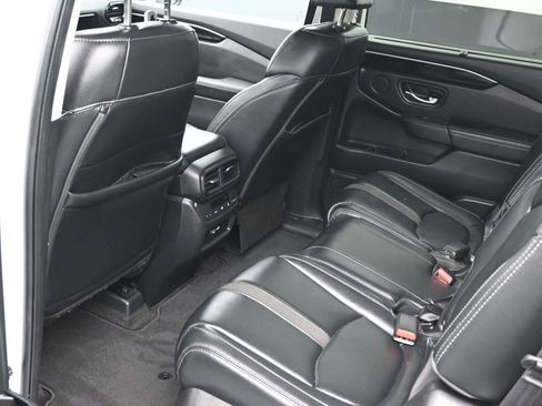 Certified 2023 Honda Pilot EX-L image 15