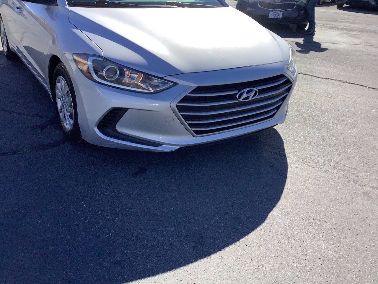 Used 2017 Hyundai Elantra SE FWD image 6