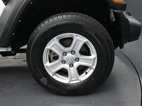 Used 2022 Jeep Wrangler Unlimited Sport AWD/4WD image 35
