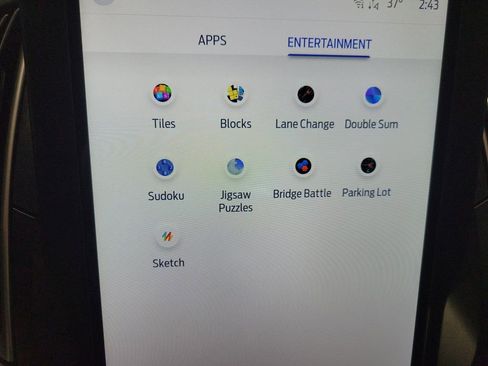 Used 2022 Ford Edge SEL w/ Sport Appearance Package image 8