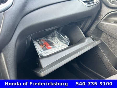 Used 2022 Chevrolet Equinox LT image 26