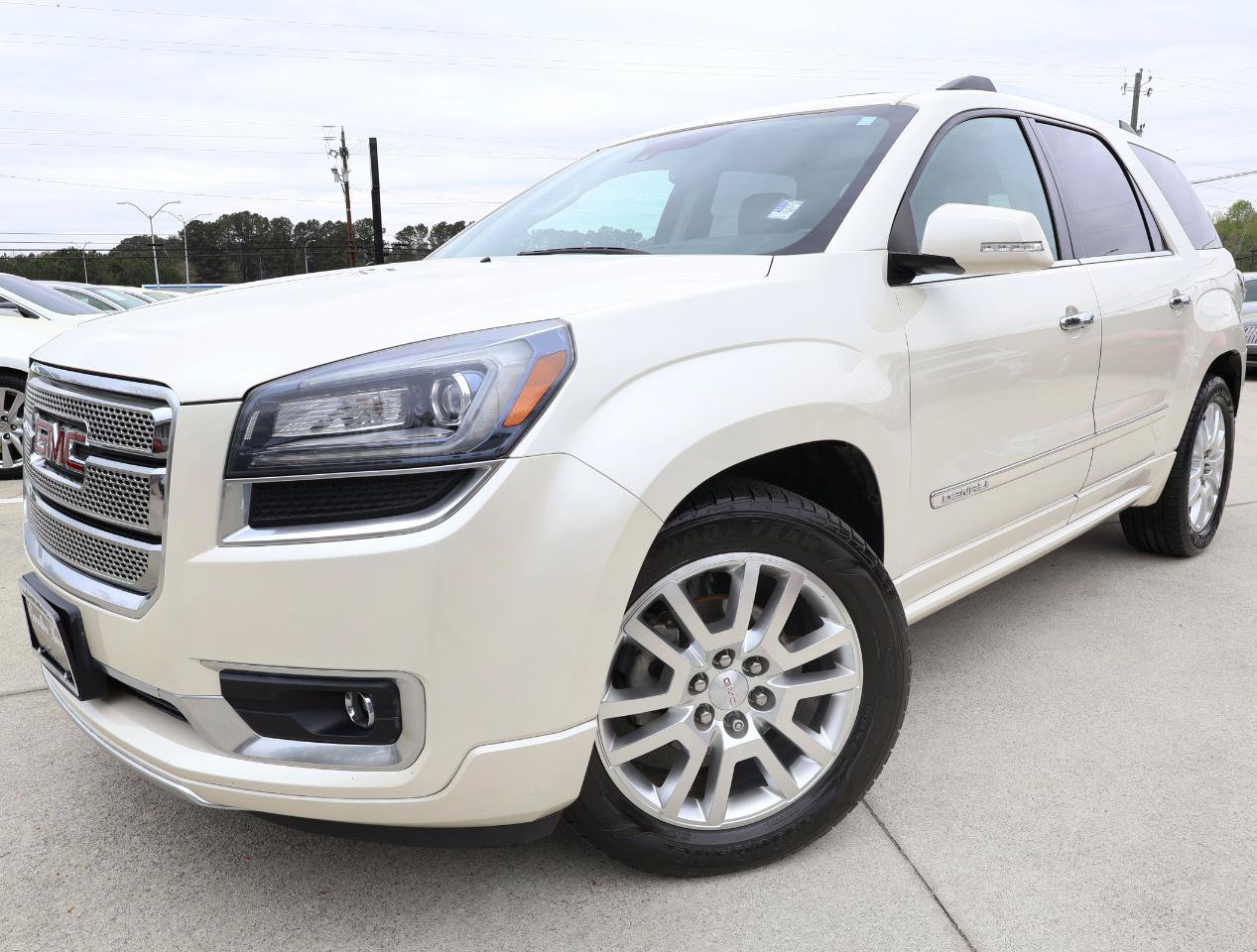 Used 2015 GMC Acadia Denali FWD image 2