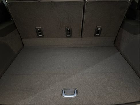 New 2025 Cadillac Escalade ESV Sport Platinum image 11