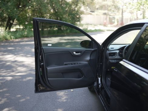 Used 2023 Kia Rio S image 24