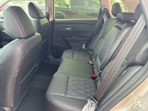 New 2026 Nissan Rogue Platinum AWD/4WD image 6