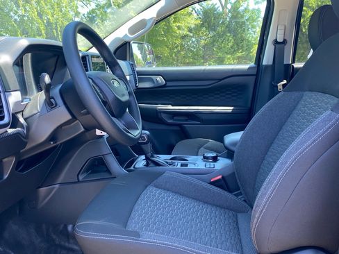 Used 2025 Ford Ranger XL AWD/4WD image 12