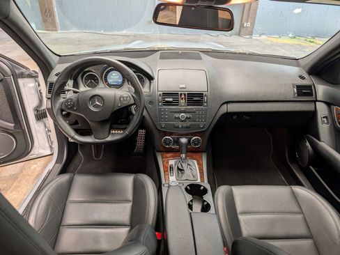 Used 2009 Mercedes-Benz C 63 AMG Sedan image 6