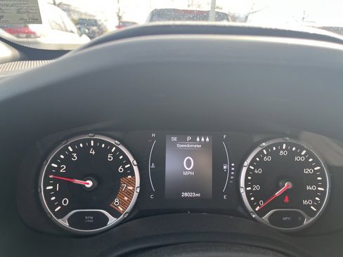 Used 2019 Jeep Renegade Sport image 9