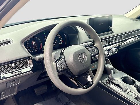 Used 2023 Honda Civic LX image 9