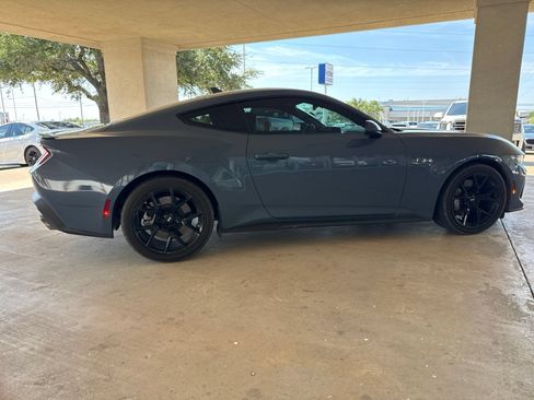 Used 2024 Ford Mustang GT Premium RWD image 8