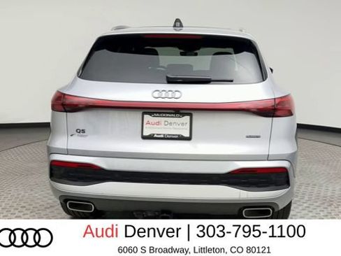Used 2025 Audi Q5 Premium Plus w/ Premium Plus AWD/4WD image 3