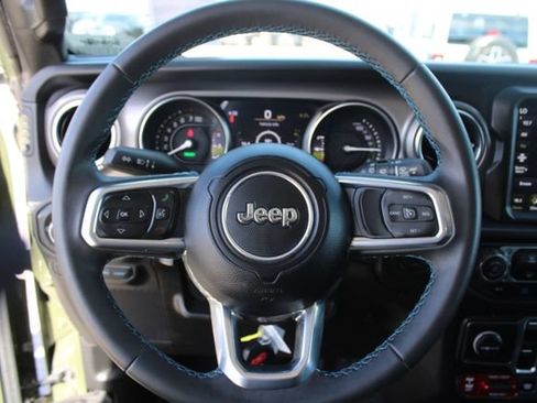 Used 2023 Jeep Wrangler Unlimited Rubicon 4xe AWD/4WD image 20